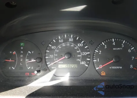 2001 Toyota Camry Solara Sle V6 z USA, uszkodzony, nr VIN 2T1FF28P11C506434